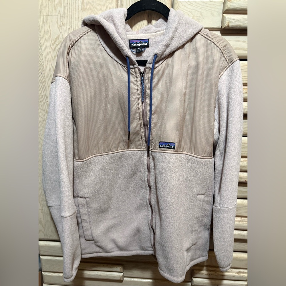 Patagonia Light Pink Fleece Jacket